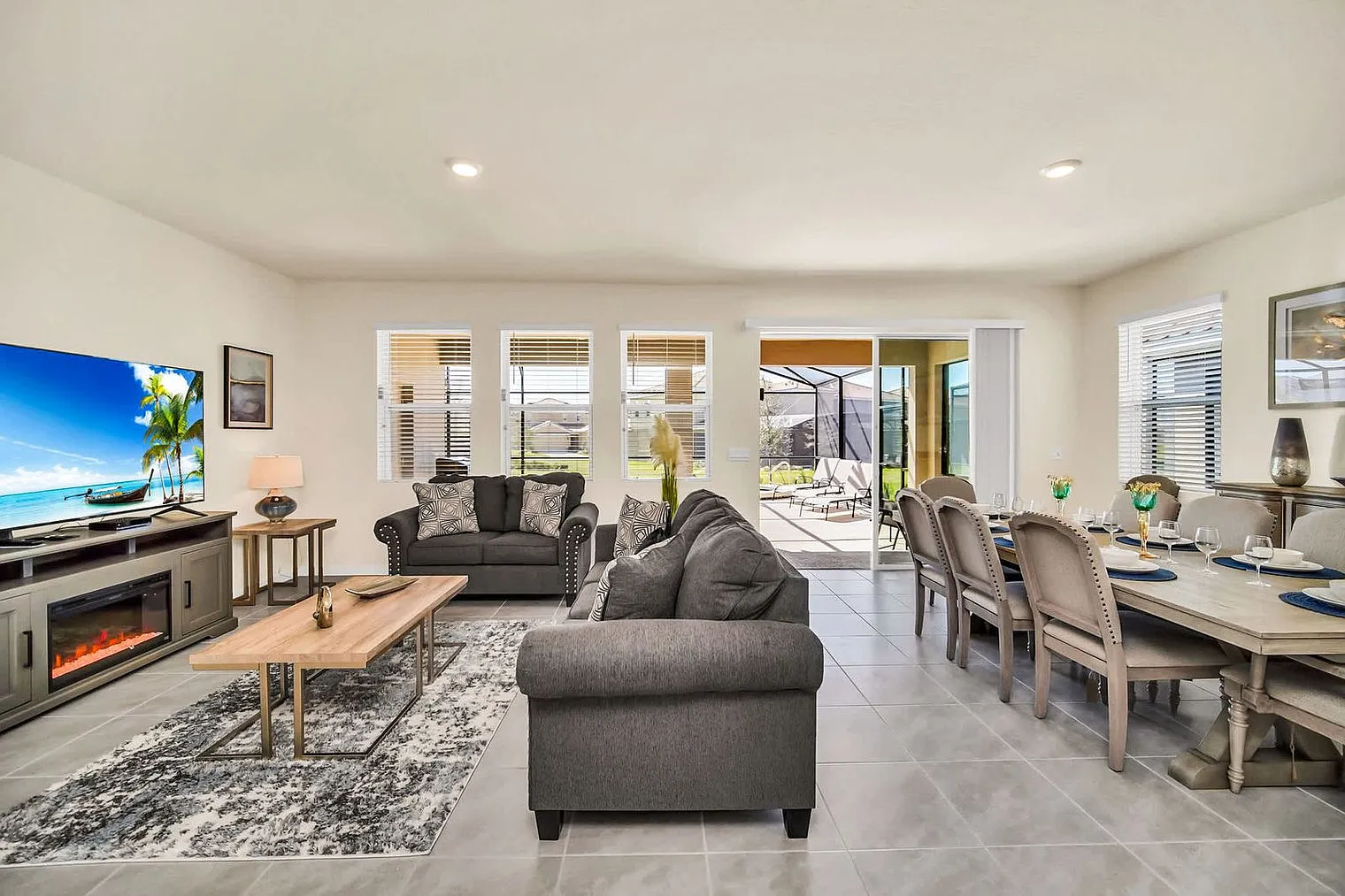 7 bed, 6.0 bath, 3616 sqft, $4,208 — Photo 1