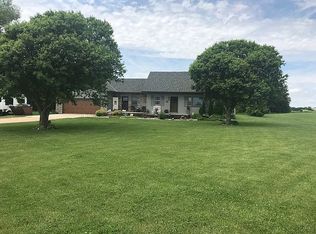 2301 E 16th Rd, Hampton, NE 68843