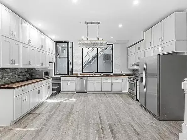 1061 Fulton Street image 2 of 11