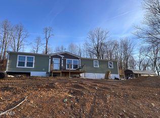 3679 High Point Rd, Castlewood, VA 24224