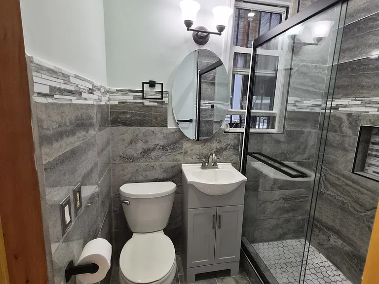 543 W Side Ave #2 — Photo 13