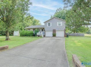 204 Backwood Trl, Hazel Green, AL 35750