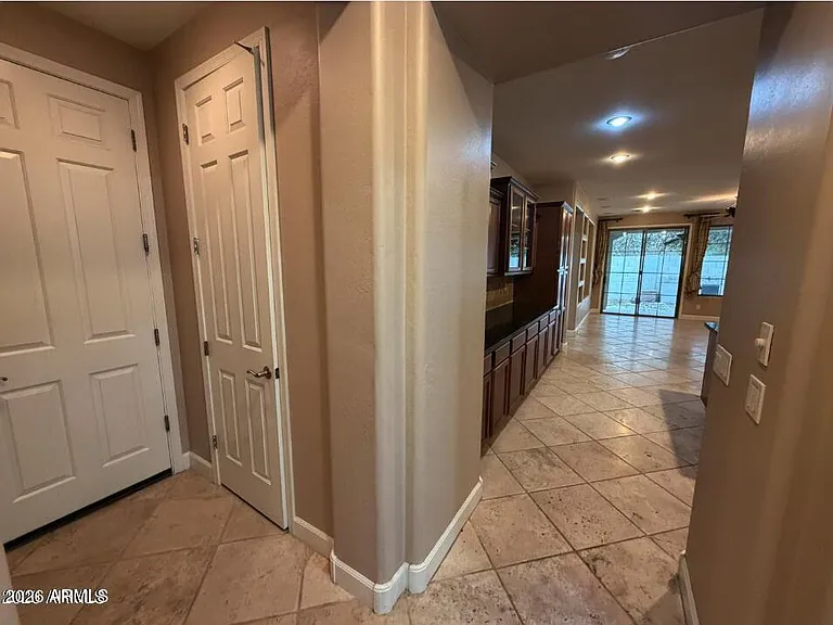 421 W Wisteria Pl — Photo 12