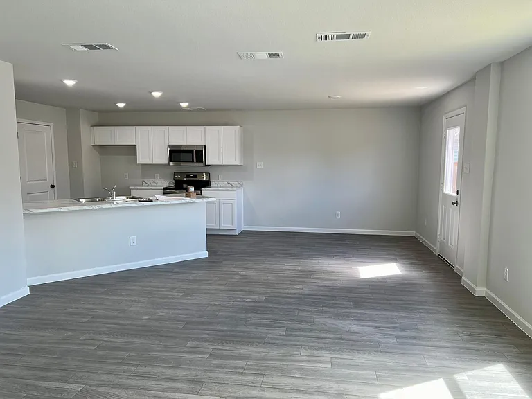 7333 Tin Star Dr — Photo 5