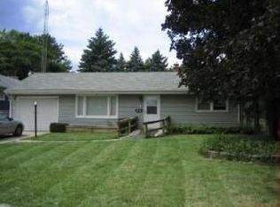 3808 Charles St, Rockford, IL 61108