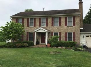 11 Blackbird Ct, Sterling, VA 20164