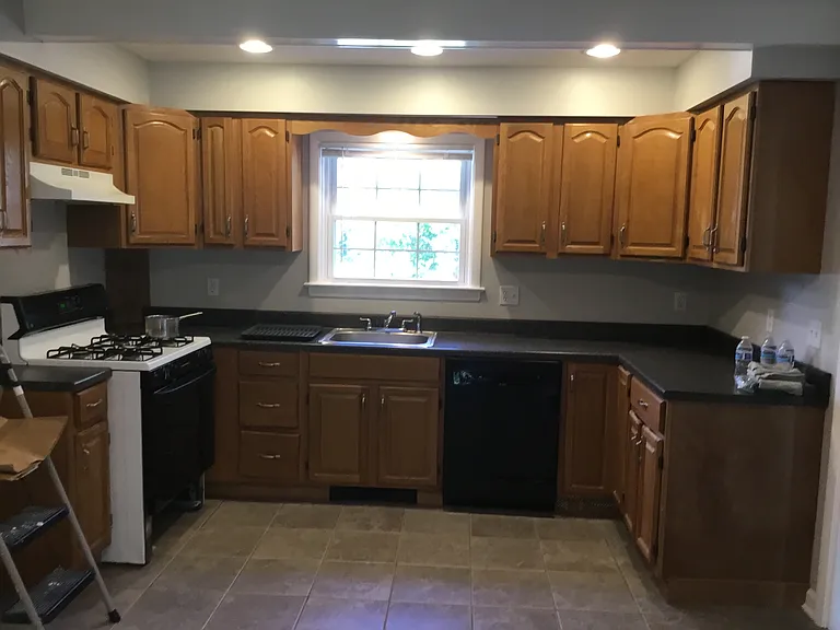 114 River Rd — Photo 12