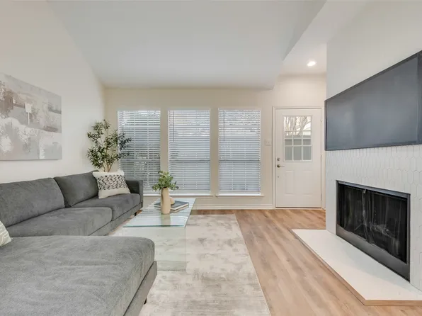6220 Bentwood Trl APT 204, Dallas, TX 75252