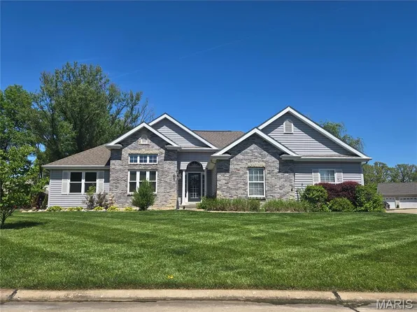 1601 Broadsword Lane Lake, Lake Saint Louis, MO 63367