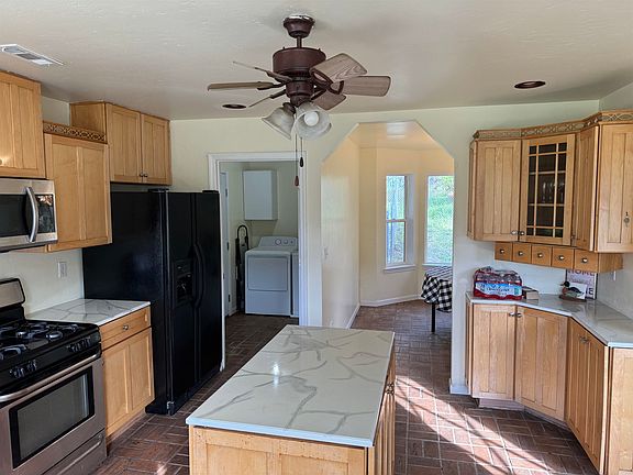 3rd image of 10818 Seven Hills Dr