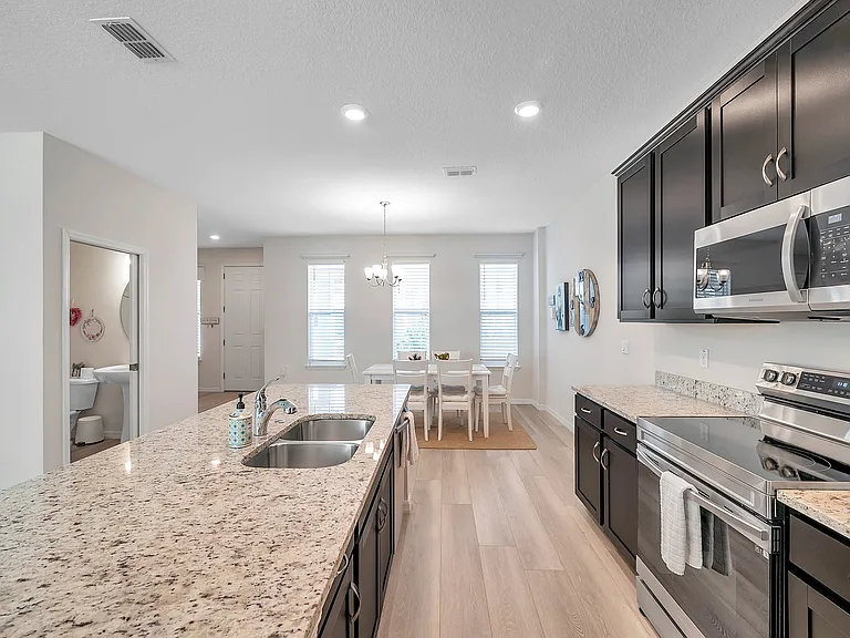 4966 Avalon Park Blvd — Photo 18