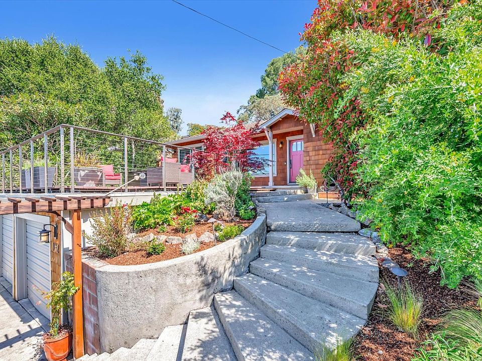 1st image of 342 Lakeview Way