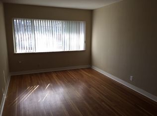 1114 Indian Circle Dr APT D, Saint Louis, MO 63132