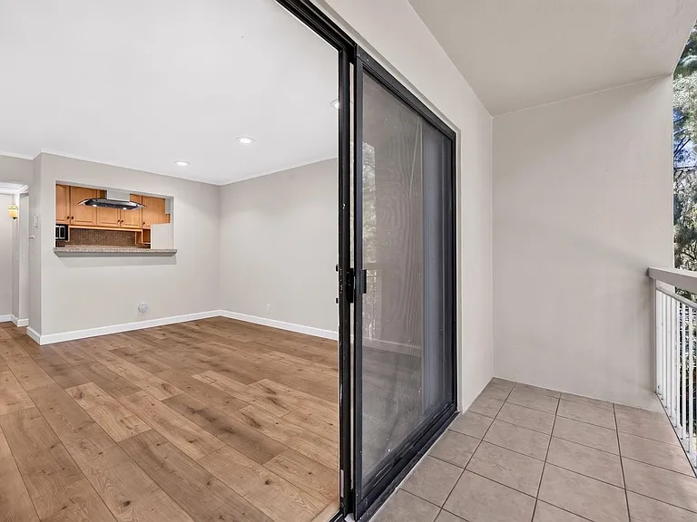 410 N Civic Dr #315 — Photo 6