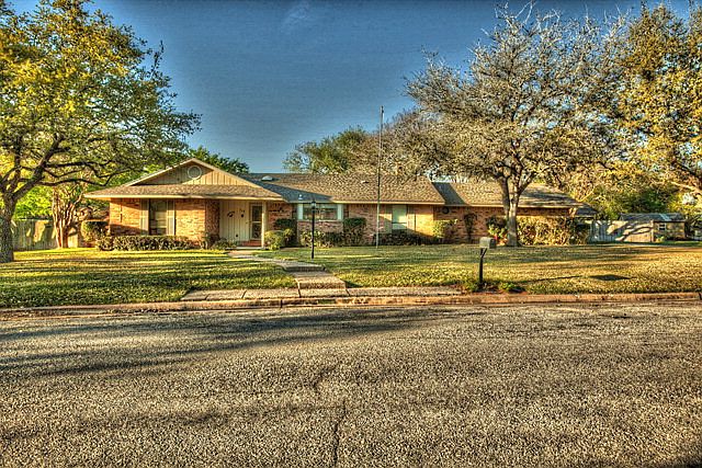 1st image of 117 Briarcliff Ln