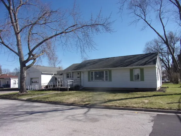 130 W Murphy St, Pontiac, IL 61764