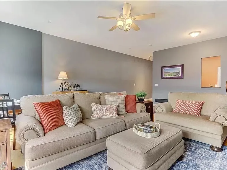360 S Elm St #204 — Photo 7