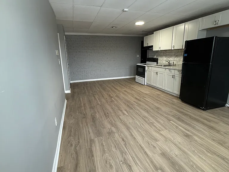 4200 Arnold Ave #9 — Photo 3