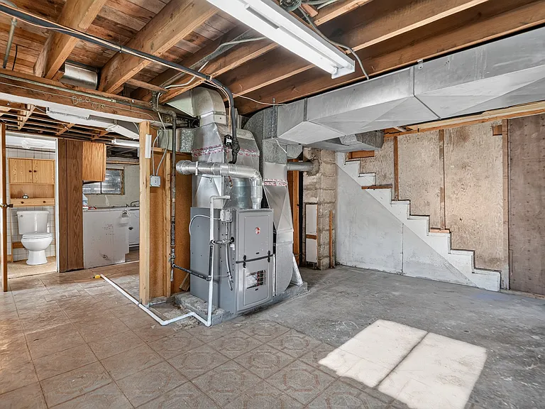 7945 W 91st St — Photo 28