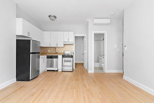 Rented by Compass | media 3