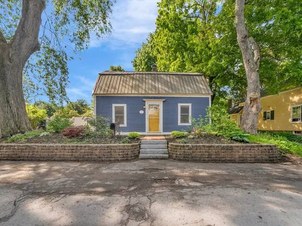 9 Kendricks Ct, Amesbury, MA 01913