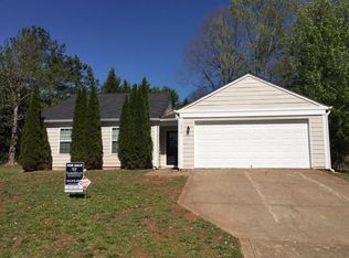 1870 Surrey Hill Cir, Lawrenceville, GA 30044