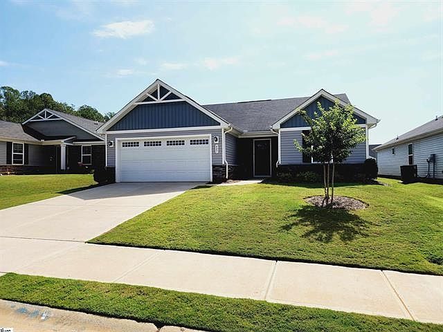 1st image of 637 Hardwood Dr