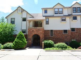 2802 Par Valley Ct APT D, Saint Louis, MO 63129