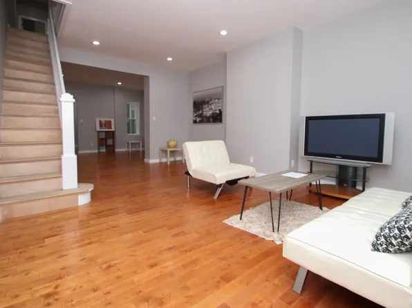 3831 N Sydenham St, Philadelphia, PA 19140