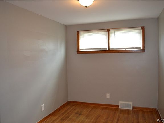 4th image of 247 Heath Tonawanda Town