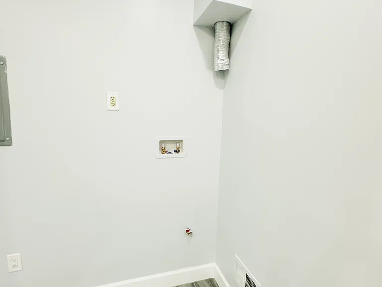 74 Harris Ln #B — Photo 13