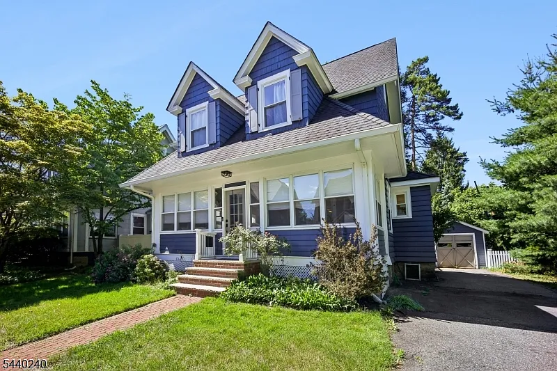 5 bed, 4.0 bath, $8,495 — Photo 1
