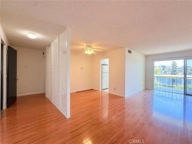 1301 S Atlantic Blvd #B424 — Photo 9