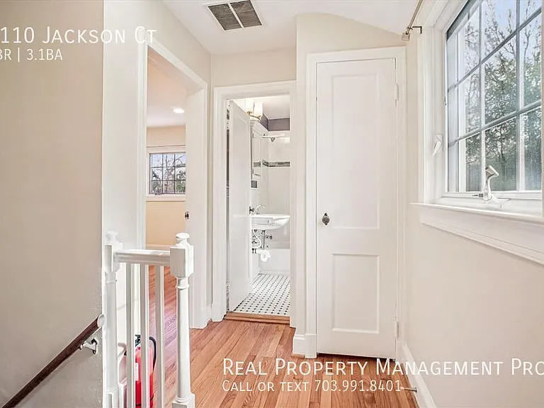 1110 Jackson Ct — Photo 18