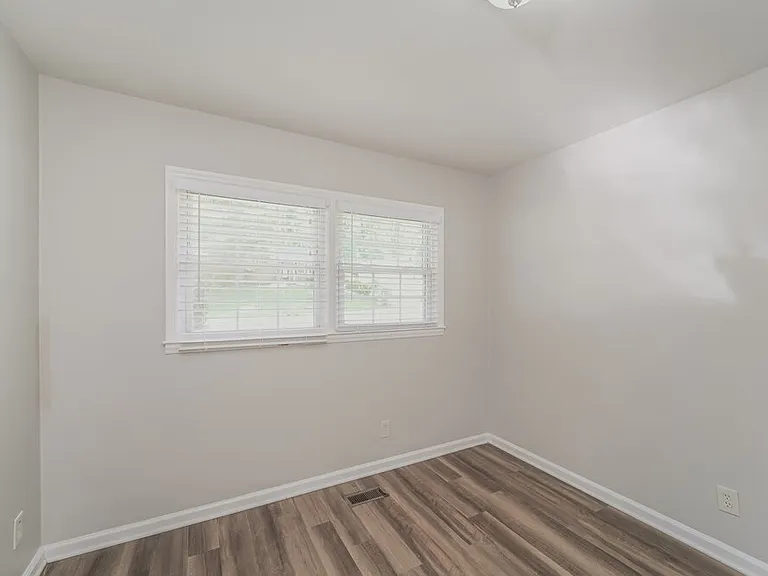 2413 Dora Dr — Photo 15
