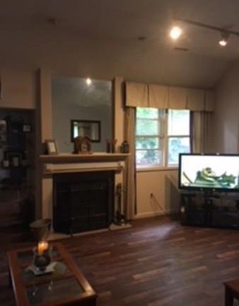 4th image of 11 Juniper Wood Dr