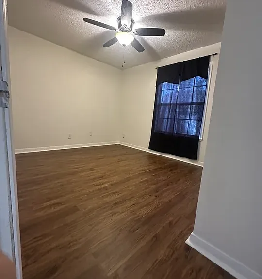 4315 Hoeneke St — Photo 21