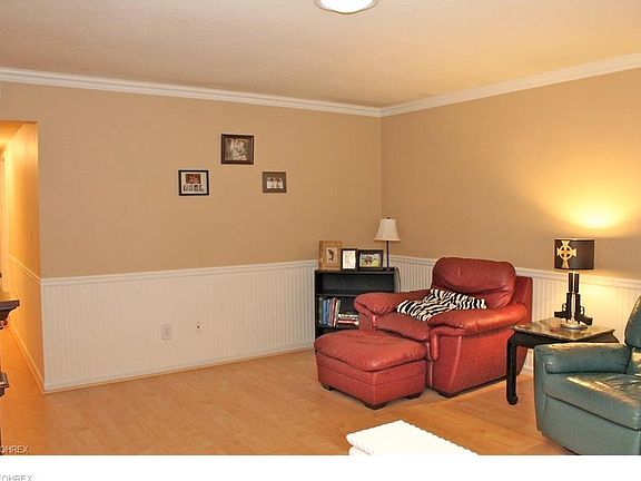 5th image of 9939 Aldridge Ave