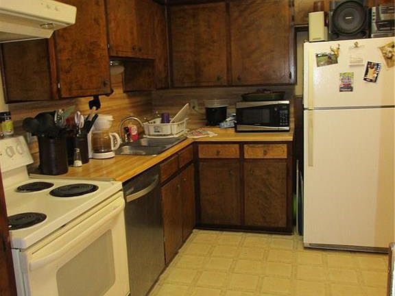 3rd image of 41 Snell Dr