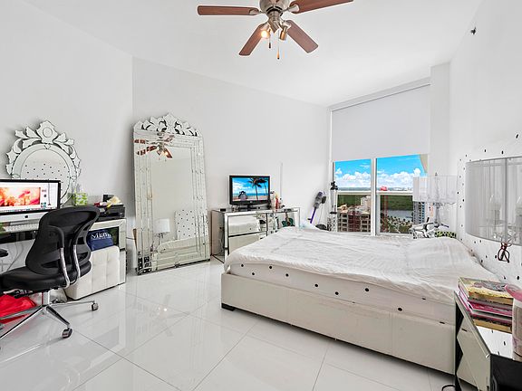 4th image of 15901 Collins Ave APT 2205