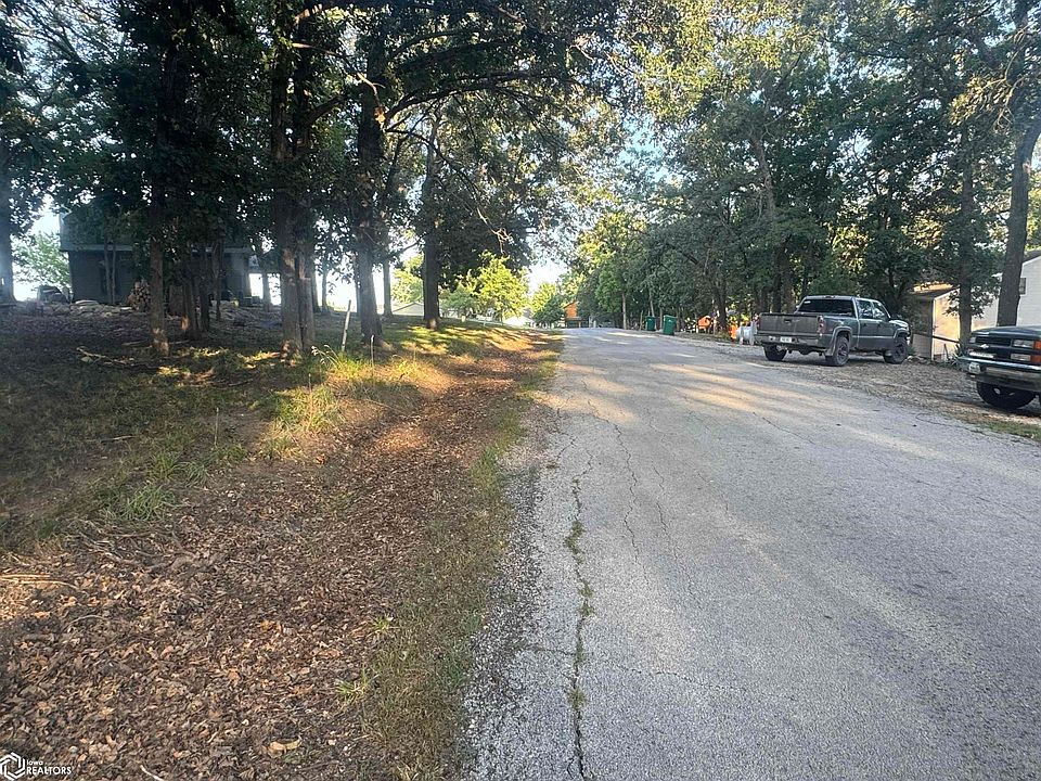1st image of 109 & 110 Hickory Dr