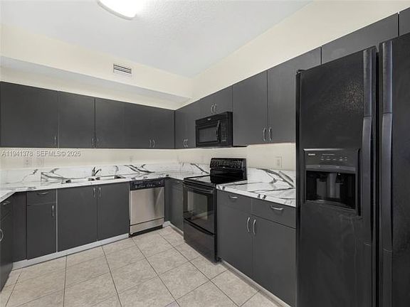 3rd image of 8331 SW 124th Ave