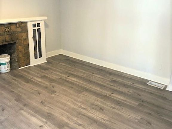 2nd image of 6919 Lacey Ave
