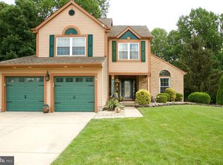 2 Lafayette Dr, Clementon, NJ 08021