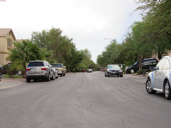 5th image of 814 W Gibson Ave