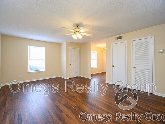 2nd image of 4203 20th St NE #C4