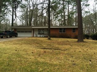 1820 W Lakeview, Benton, AR 72015