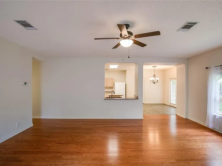 1706 Chino Cv — Photo 7