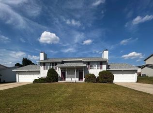 2803 Aquarius Rd, Green Bay, WI 54311