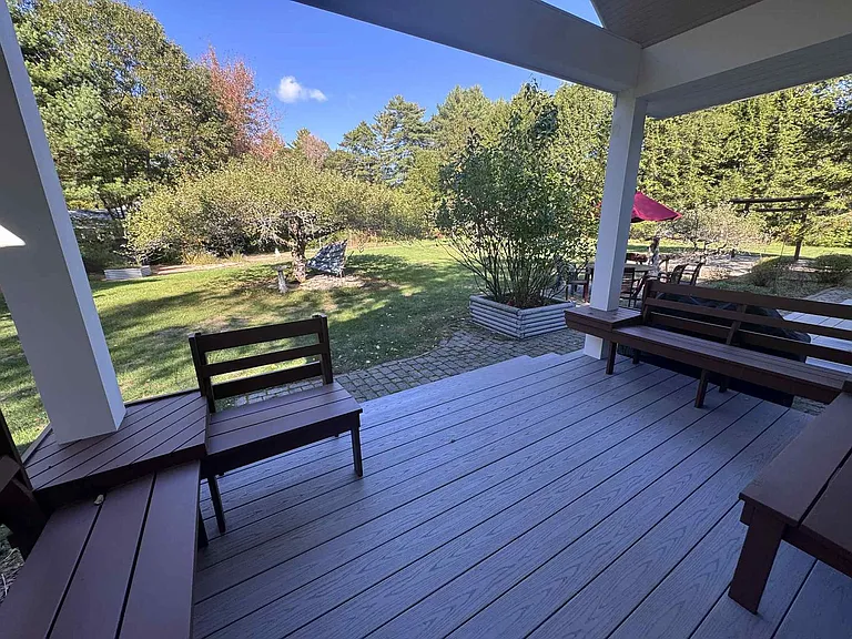 16 Richards Dr — Photo 8